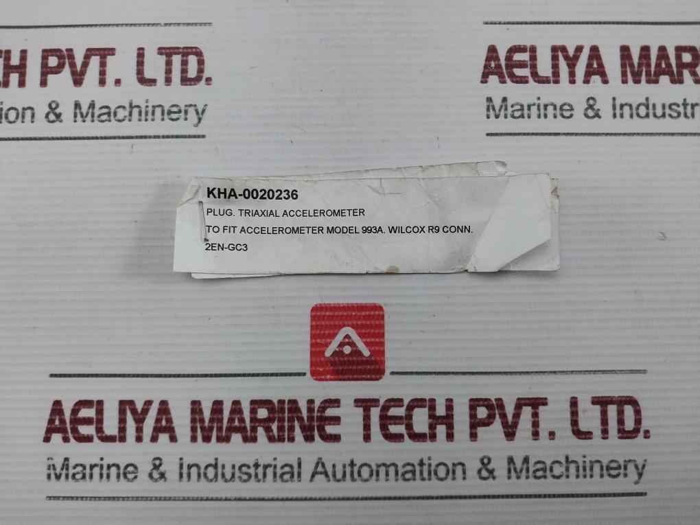 Amphenol Aerospace Circular Connector Plug 10-117925-081