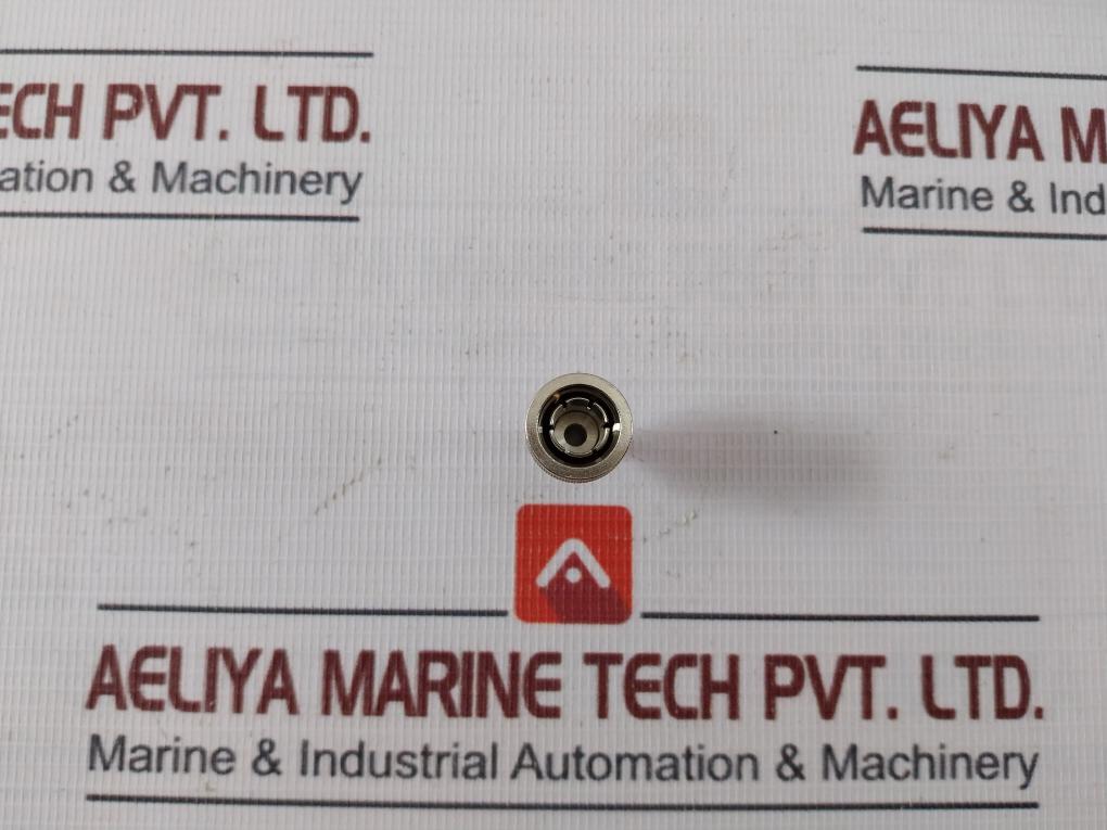 Amphenol M23329/4-02-04 Connector Coaxial Plug 999-225B 31-2372-1000