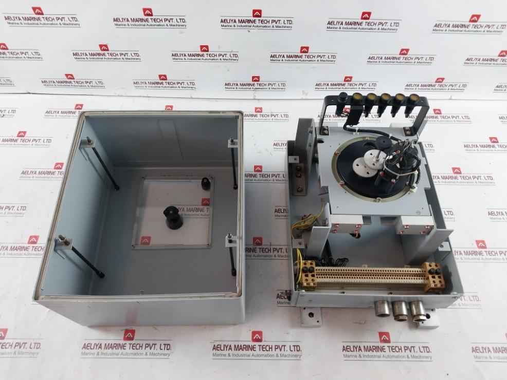 Anschütz Kiel Nb 23-173 Synchro Torque Receiver-transmitter 60 Hz 132-074 Ng