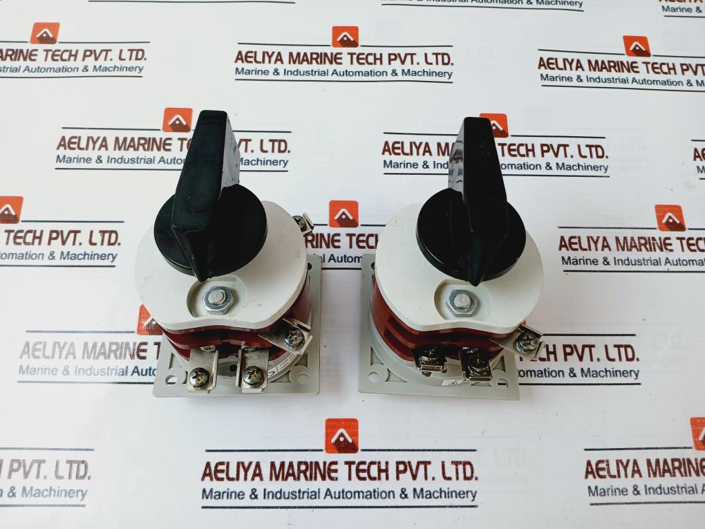 Apator 4G40-769-eu Cam Switch 690V 50Hz