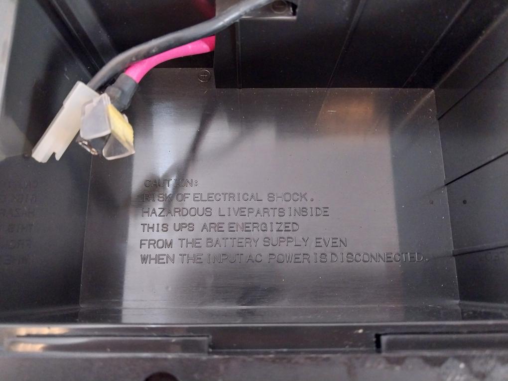 APC Back-UPS ES 700 Uninterruptible Power Supply 220-240V 10A 50Hz/60Hz