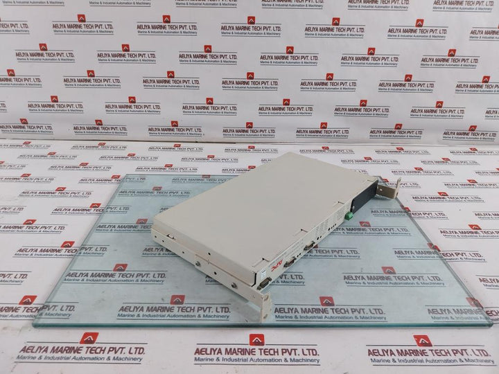Apc Su044-1 Redundant Switch Ac 220-240V; 50-60Hz , Input: 2 X 13A (3000Va)