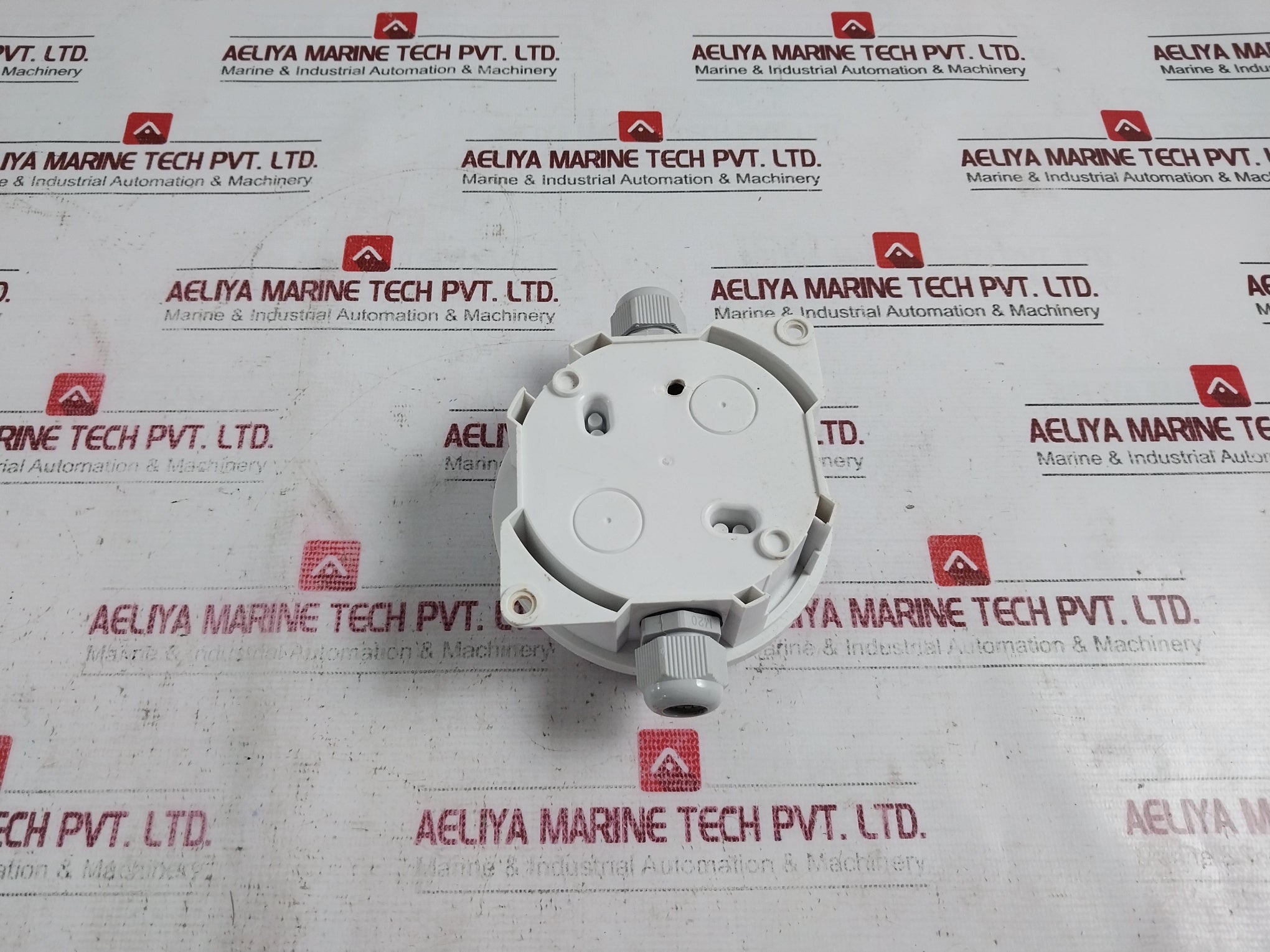 Apollo 38531-931 Deckhead Mounting Box, M20