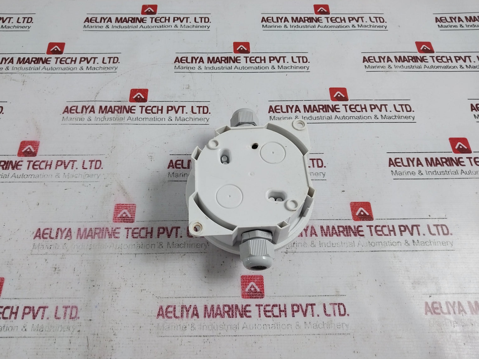 Apollo 38531-931 Deckhead Mounting Box, M20