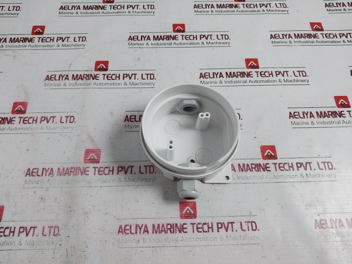 Apollo 38531-931 Deckhead Mounting Box, M20