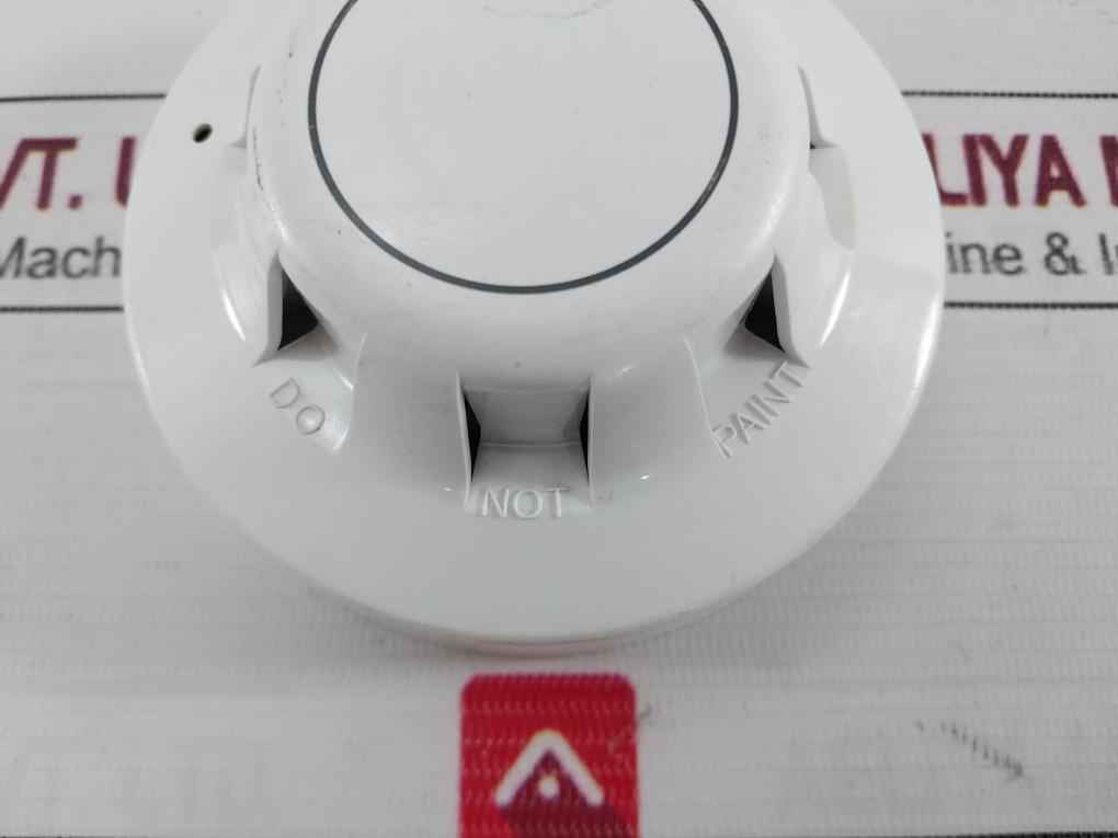 Apollo 55000-216 Apo Ionisation Smoke Detector 9-33 Vdc 45681200R