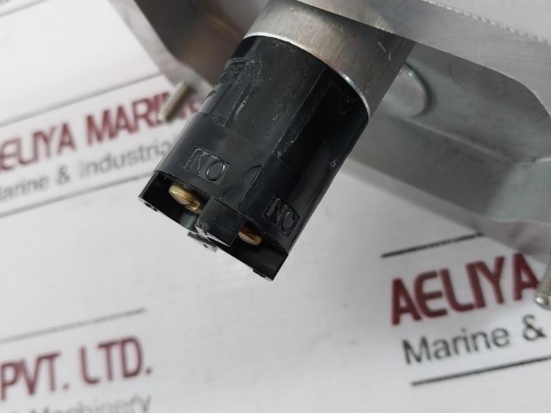 Appleton Efkb102 M Selector Switch Cover Assembly 600 Vac Max 60Hz