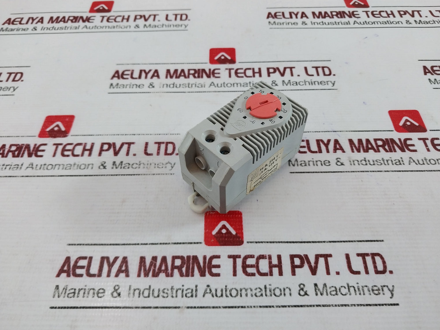 Apt Controls 0-60 Enclosure Thermostat (Bimetal) 16A 250V~ 15A 120V~