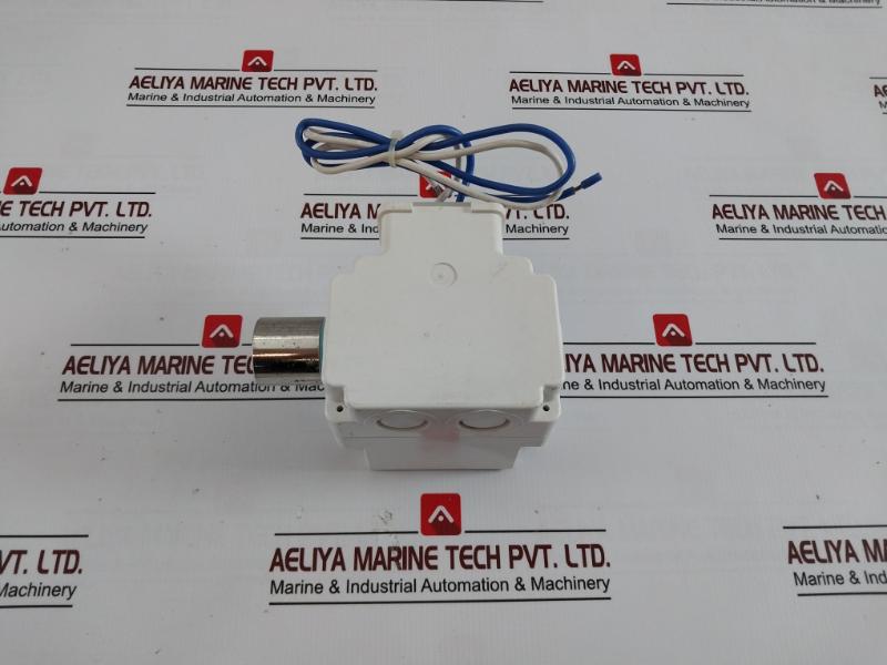 Aqua Signal 9840062500 Connection Box With Ignition Unit M24 D10-12 Ip 67