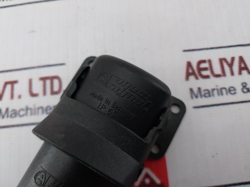 Aqua Signal Ip 65 Watertight Plug Connector Pg 11