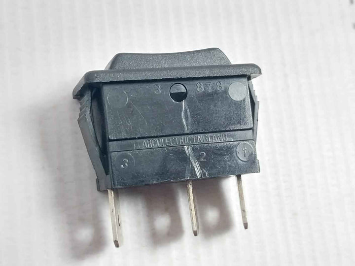 Arcolectric C1522at Rocker Switch 250vac