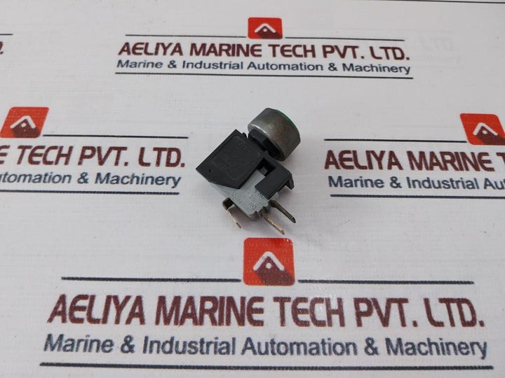 Arcolectric M965A Series 0911 Pushbutton Switch