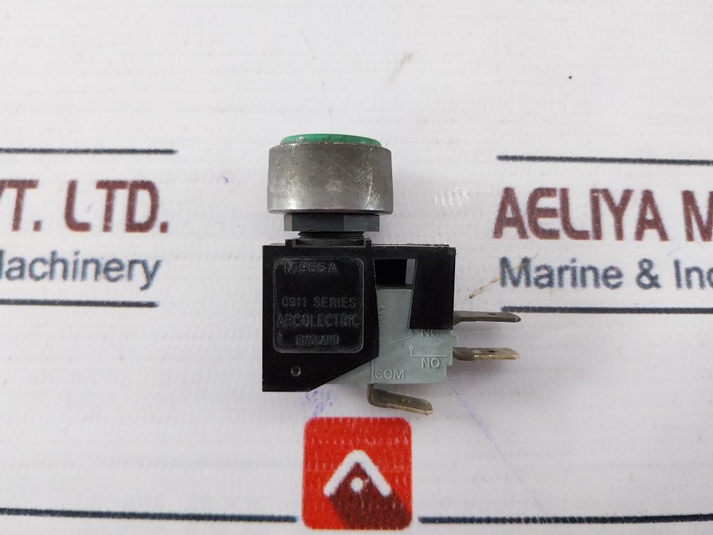 Arcolectric M965A Series 0911 Pushbutton Switch