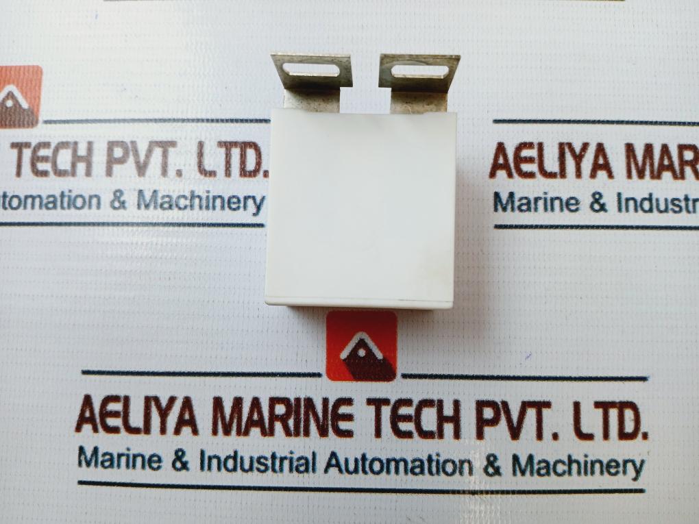 Lot of 7X Arcotronics Capacitor MKP C.4BS