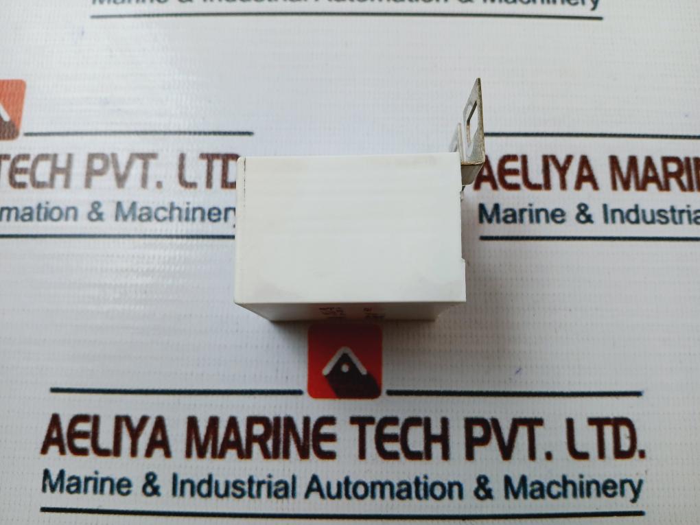 Lot of 7X Arcotronics Capacitor MKP C.4BS