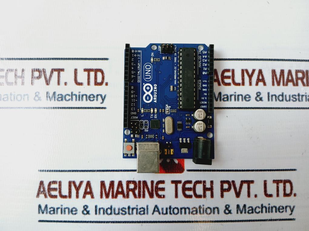 Arduino Uno R3 Microcontroller Board