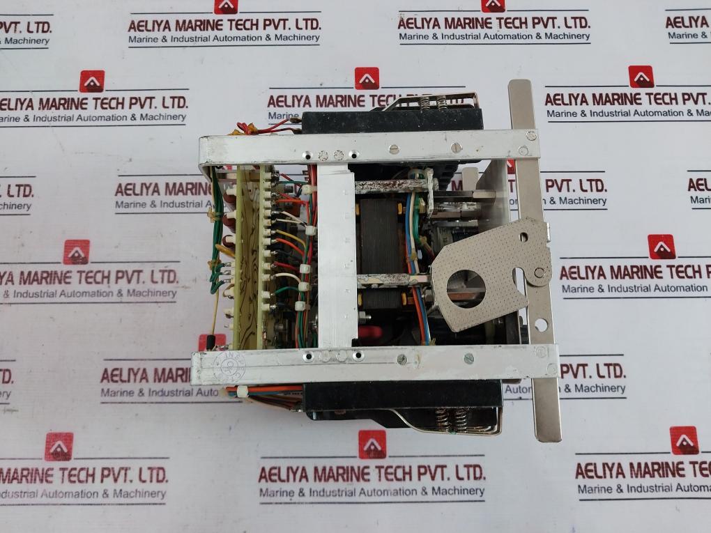 Areva Skd11bf8003bch Check Synchronising Relay 63.5/110v 50hz 220-250vdc