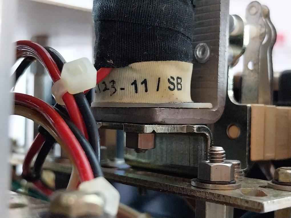 Areva Ske 11Bf8013Bch Check Synchronising Relay 220–230V Dc Mzg0016002