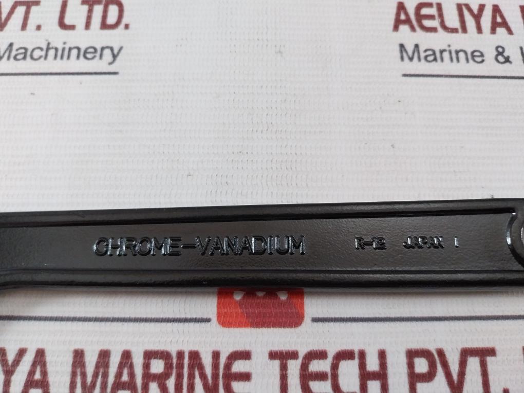 Asahi 70-75 Hanging Hook Spanner