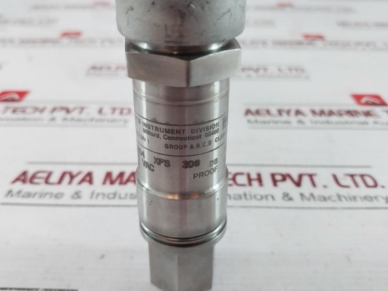 Ashcroft Apsr7Mcs04 Watertight Pressure Switch 1A 125Vac 2000 Psi Proof