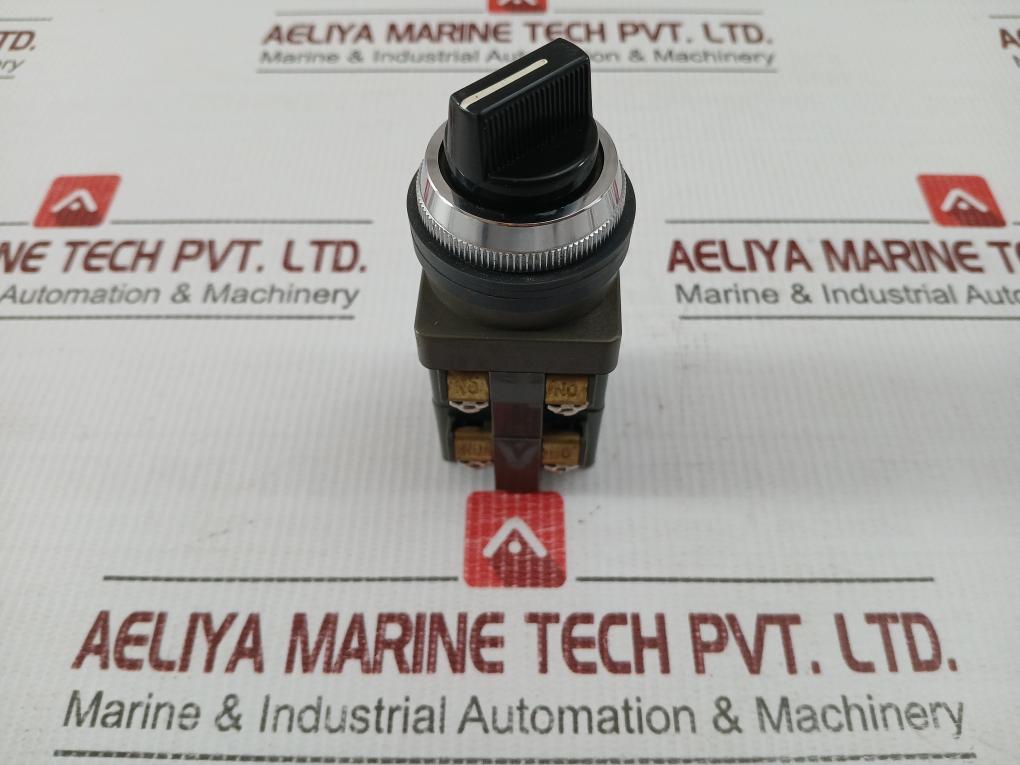Asn322-Selector-Switch-600V-Ac125V-5A-Idec-209019-5
