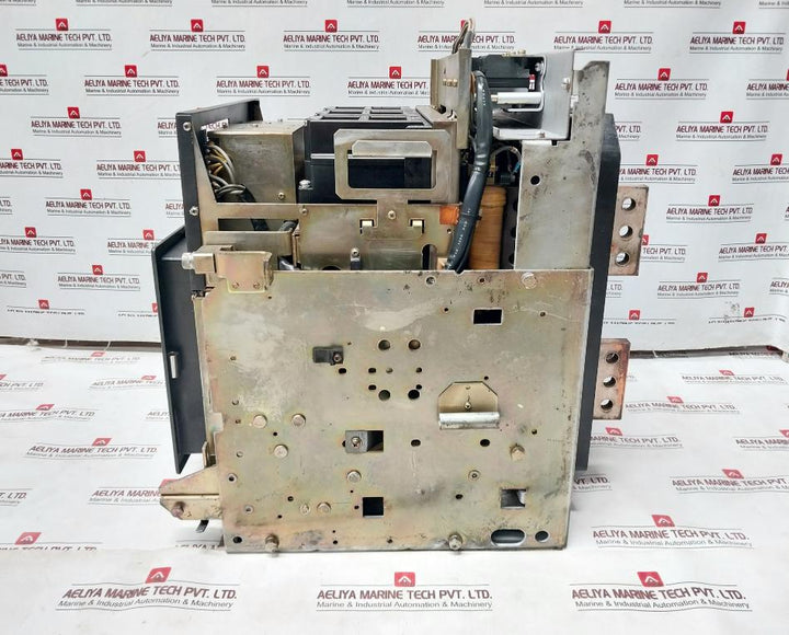 At 25 Terasaki Air Circuit Breaker 50/60Hz 690Vac