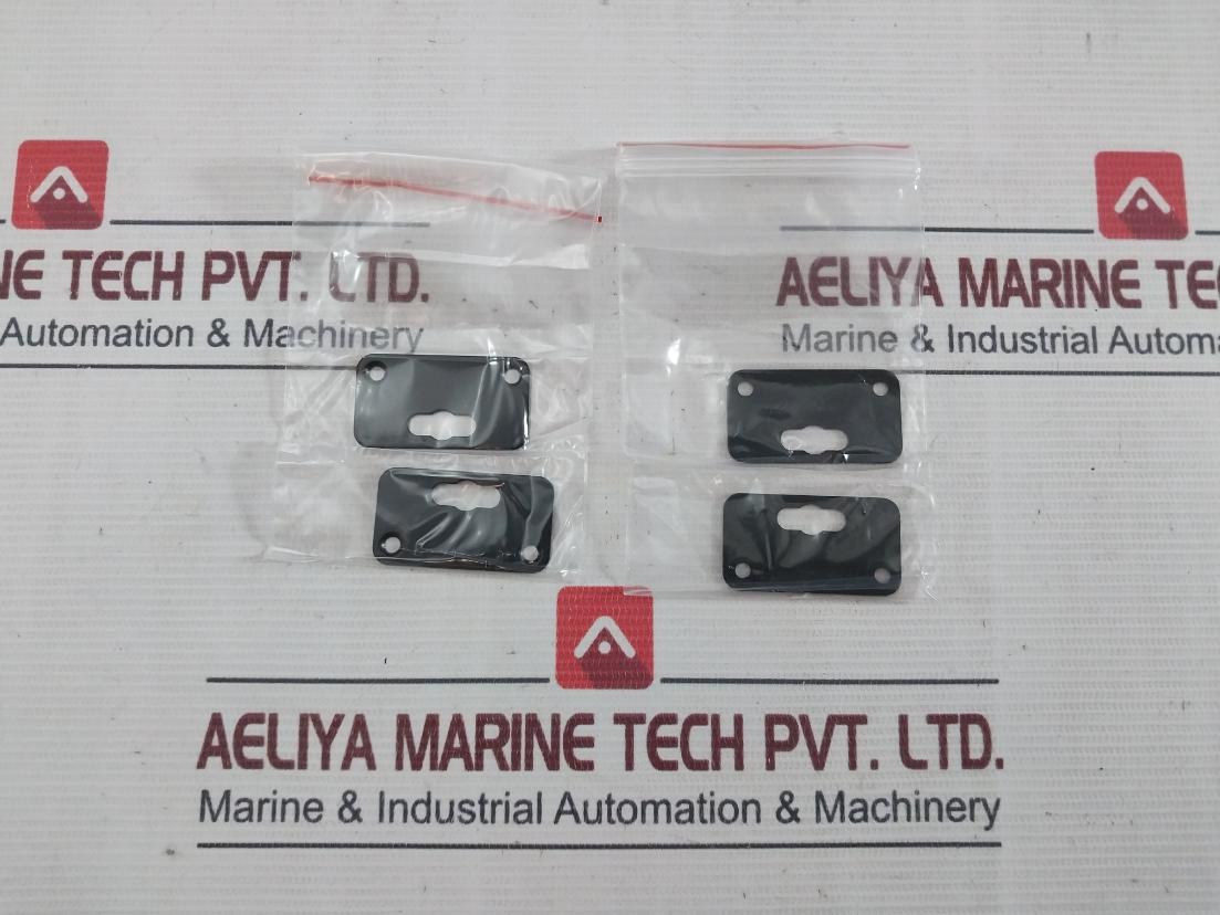 Aten Ce100L Mini Usb Kvm Extender Set With Cable & Kvm Switch Ce100 2L-5203U