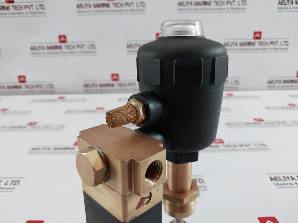 Atlas 2000 A 13,0 Ptfe Rg Pneumatic Angle Seat Valve With 0331 C 3,0 Nbr Ms