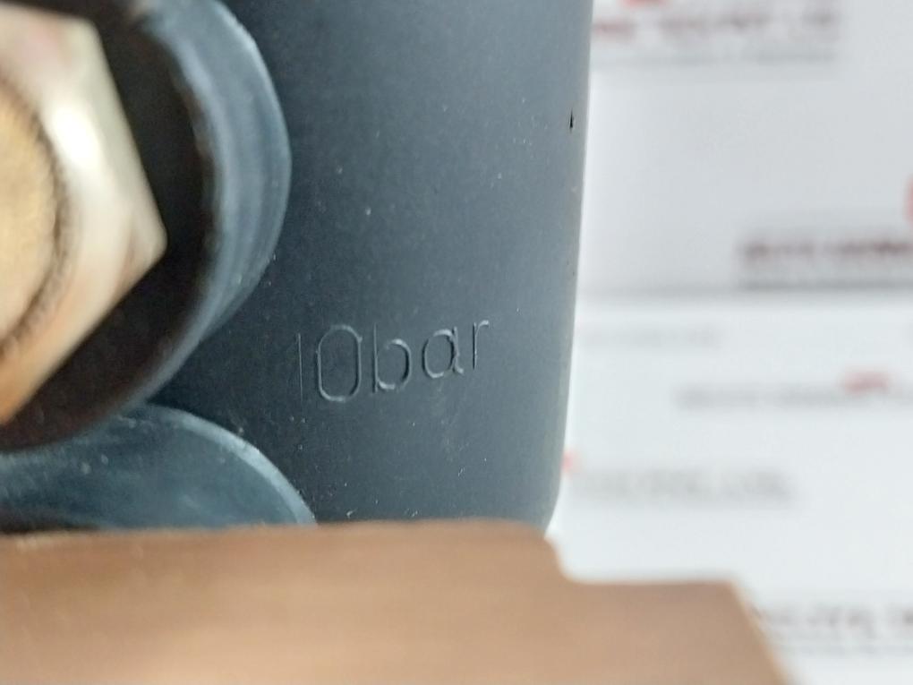 Atlas 2000 A 13,0 Ptfe Rg Pneumatic Angle Seat Valve With 0331 C 3,0 Nbr Ms