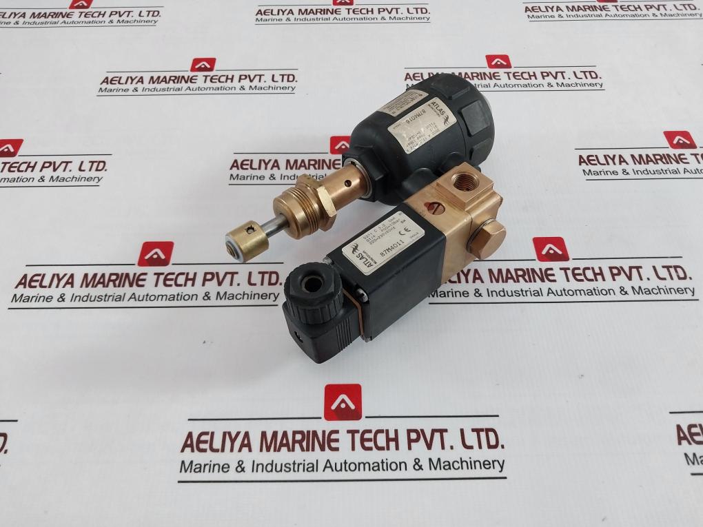 Atlas 2000 A 13,0 Ptfe Rg Pneumatic Angle Seat Valve With 0331 C 3,0 Nbr Ms