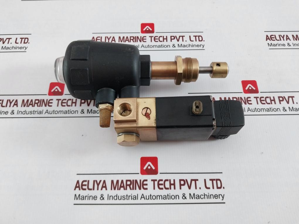 Atlas 2000 A 13,0 Ptfe Rg Pneumatic Angle Seat Valve With 0331 C 3,0 Nbr Ms
