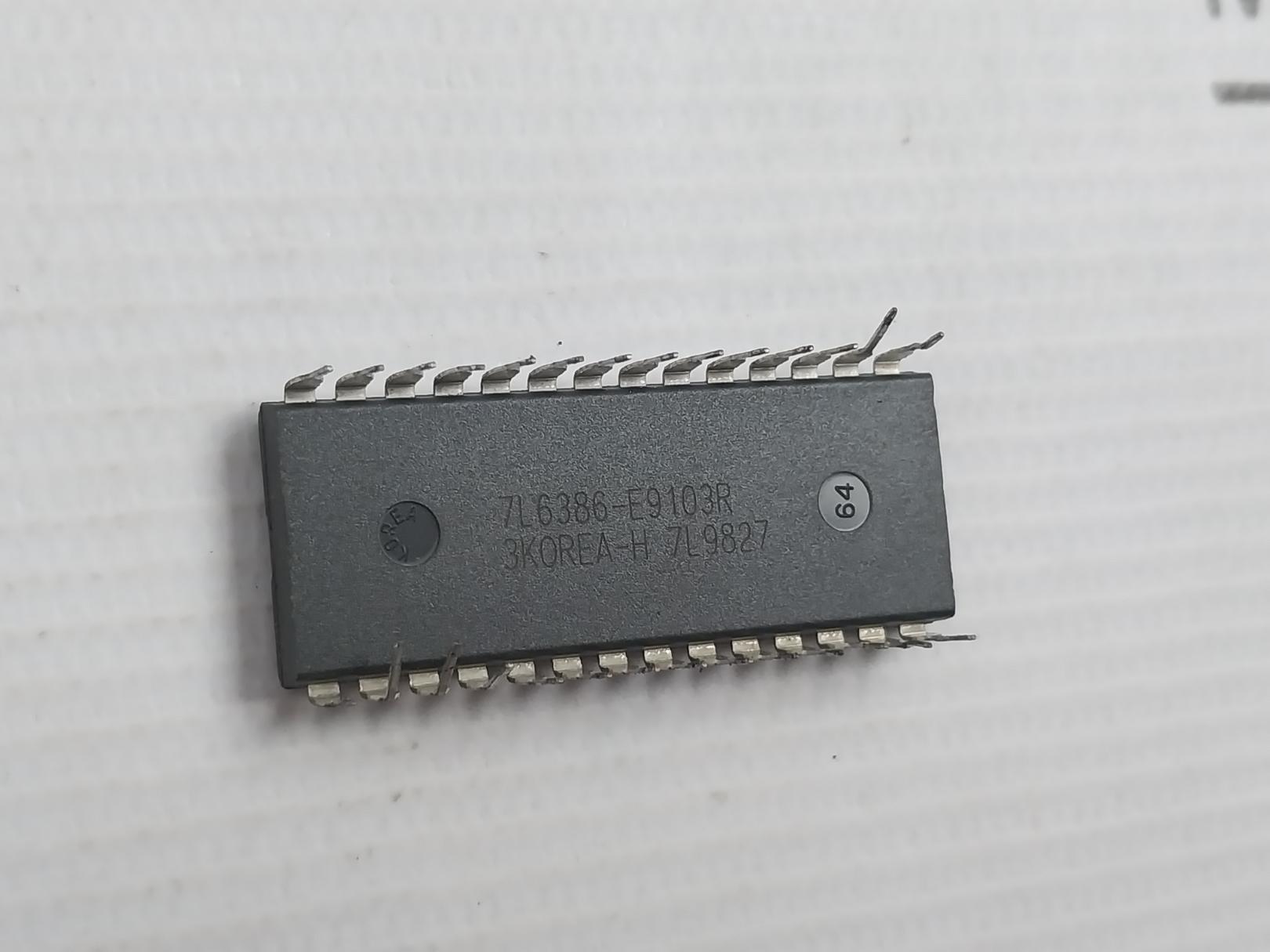 Atmel At28C64B Eeprom Integrated Circuit Chip (1 Lot = 3 Pcs)