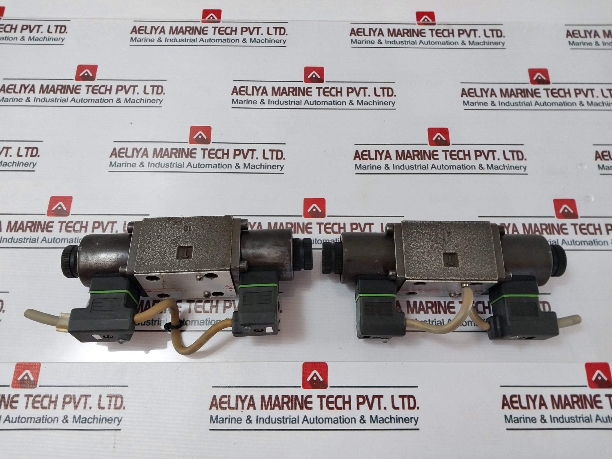 Atos Dhu-0751/2P 21 Hydraulic Valve Assembly With Murr Elektronik Sp-cour-24Dc/10 Coil