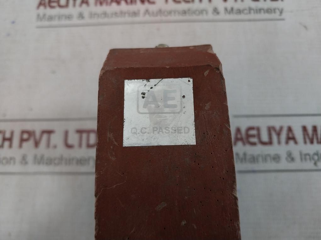 Automatic Electric 300/5A Current Transformer 2705/1992 50Hz