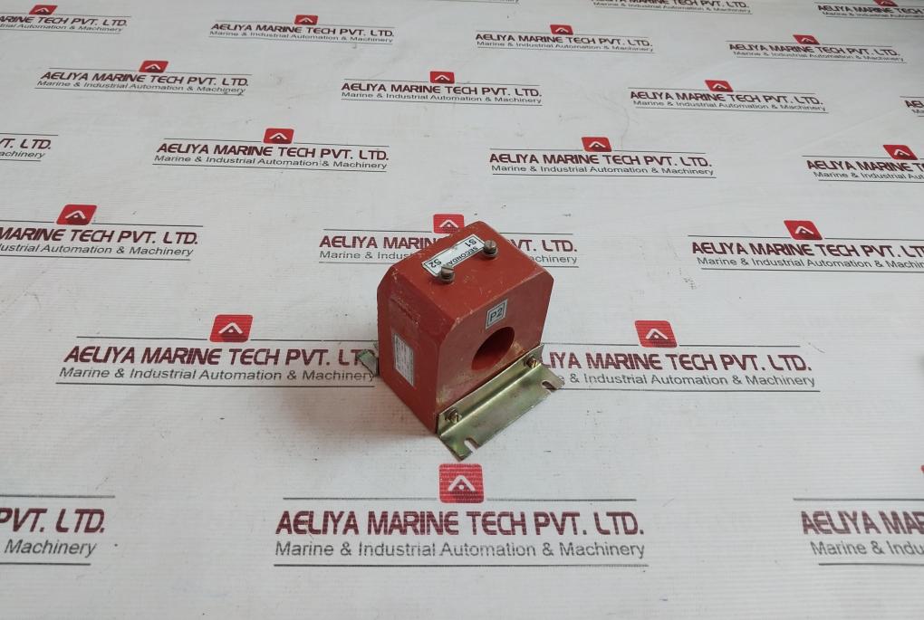 Automatic Electric 75/5A Current Transformer I.L.0.66/3.0 Kv 50Hz