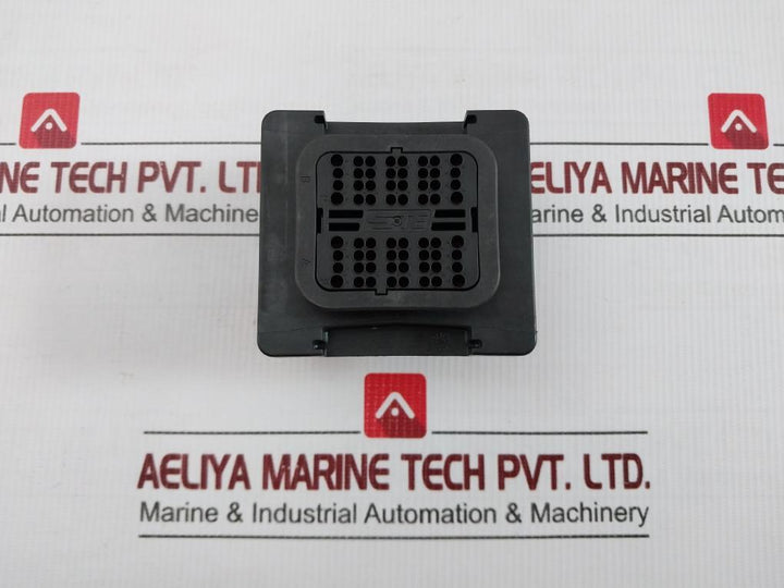 Automotive Housing For Male Terminal Srk02-flb-64A-001 Te Connectivity