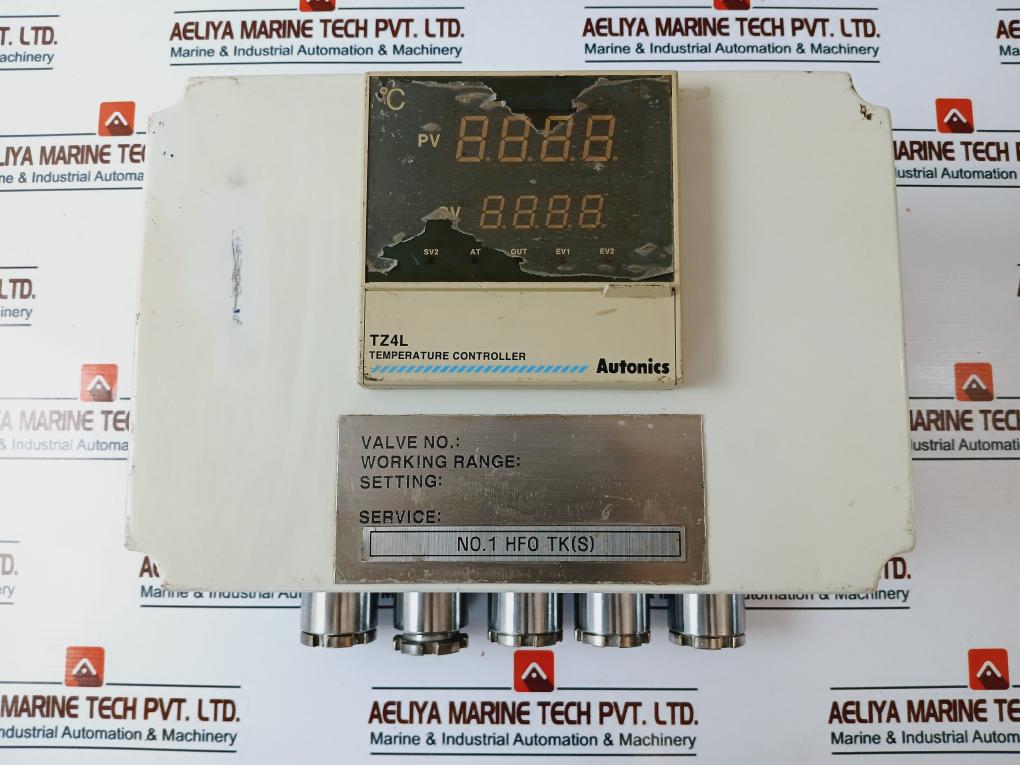 Autonics/ Honeywell TZ4L Temperature Controller W/ GCP-32A Circuit Protector 5A