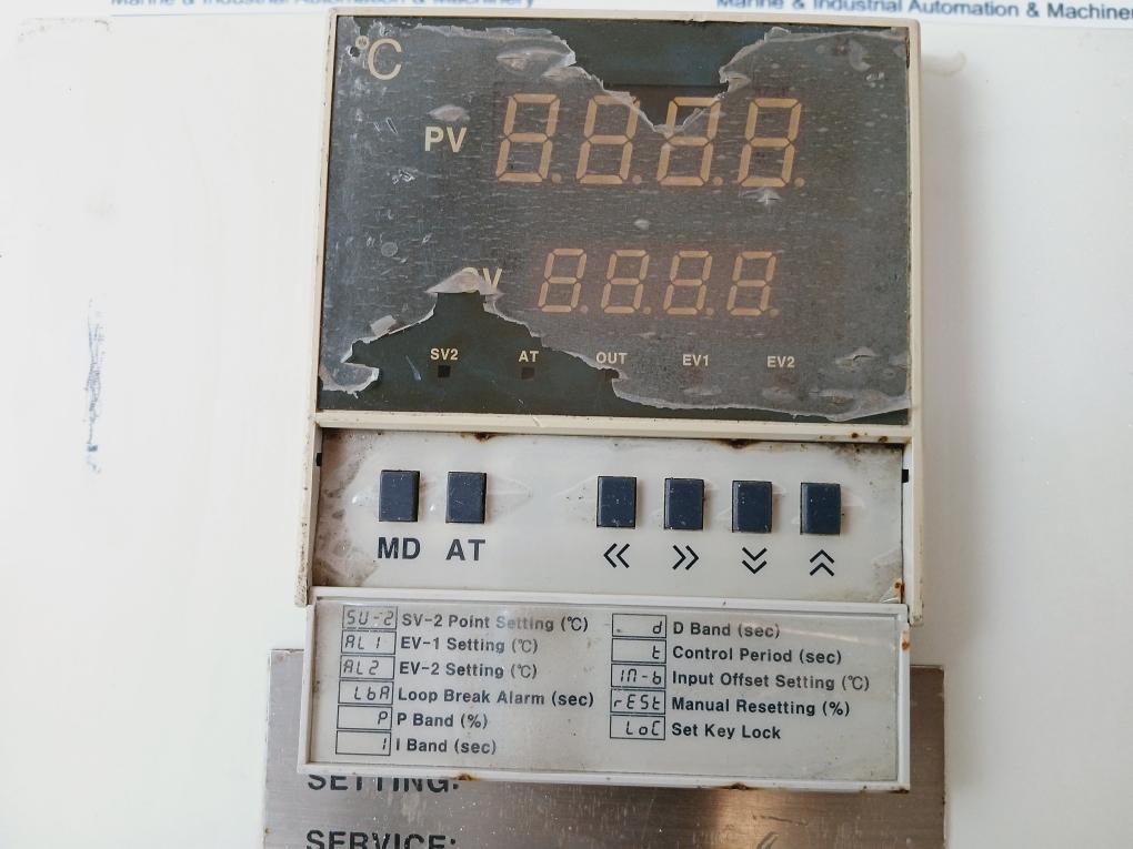 Autonics/ Honeywell TZ4L Temperature Controller W/ GCP-32A Circuit Protector 5A