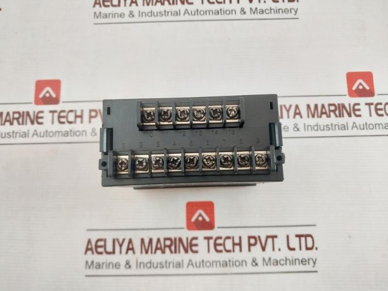 Autonics Mt4W-av-40 Digital Panel Meter With Diverse I/O 50/60Hz 5Va 100-240Vac