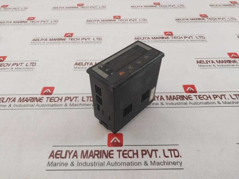 Autonics Mt4W-av-40 Digital Panel Meter With Diverse I/O 50/60Hz 5Va 100-240Vac