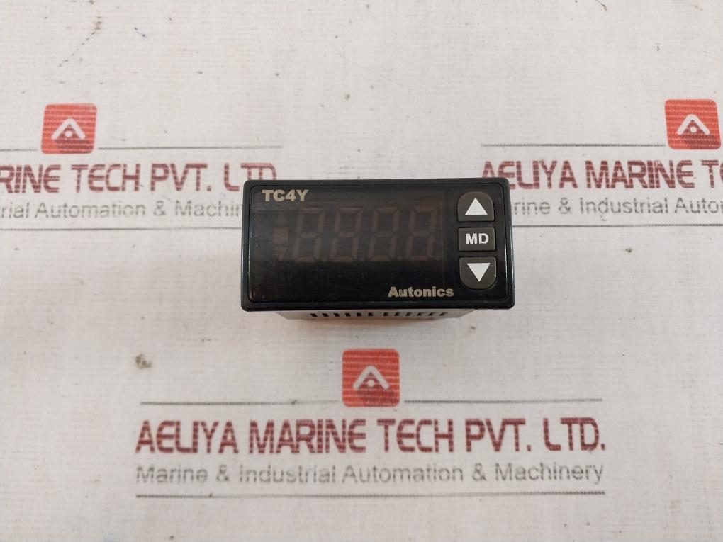 Autonics Tc4Y-14R Temperature Controller 100-240Vac 5Va 50/60Hz 250Vac 12Vdc 2V