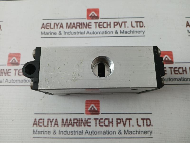 Aventics 5711100300 Pneumatic Directional Valve 15W02 2-10 Bar