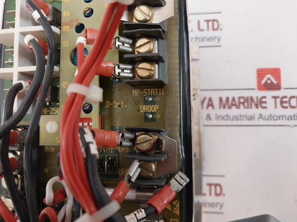 Avk Cosimat N+ 89935085-017 Voltage Regulator 250-500 Vac