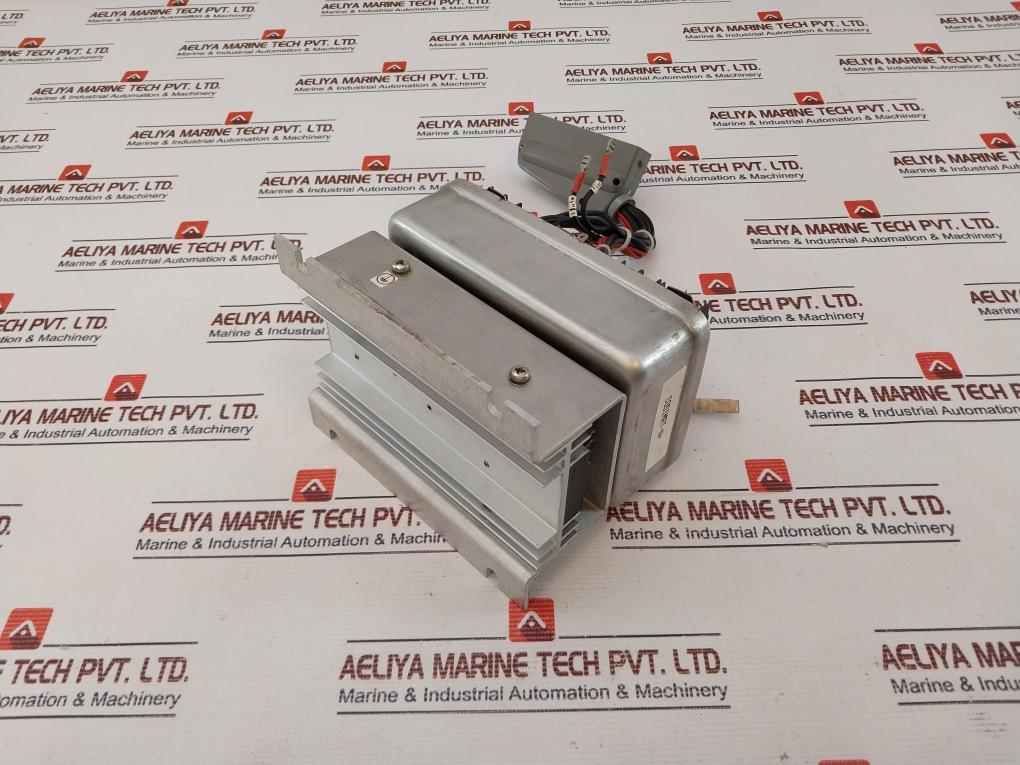 Avk Cosimat N+ 89935085-017 Voltage Regulator 250-500 Vac