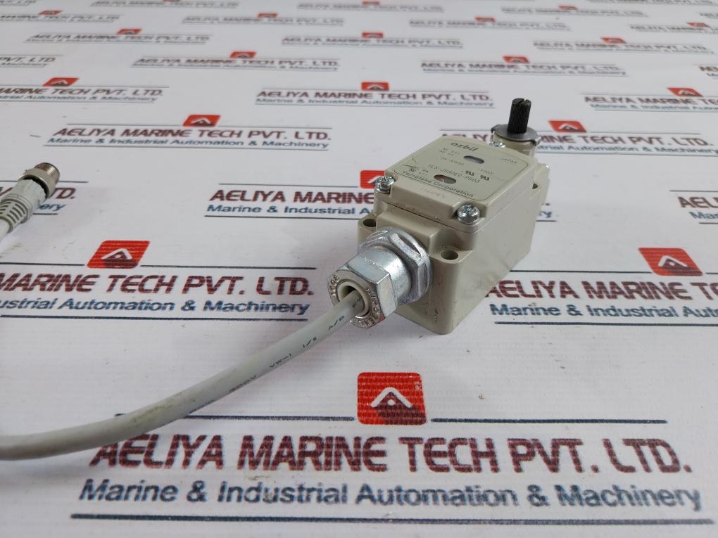 Azbil 1LS-J550EC-PD03 Limit Switch 3A 30VDC