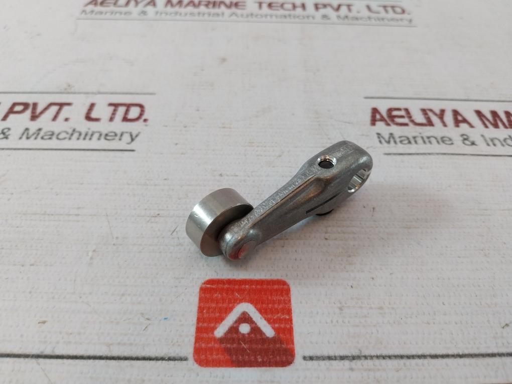 Azbil 1Ls19-j Compact Limit Switch 10A-125-250 Or 480Vac Ns650Ep0L 1340P