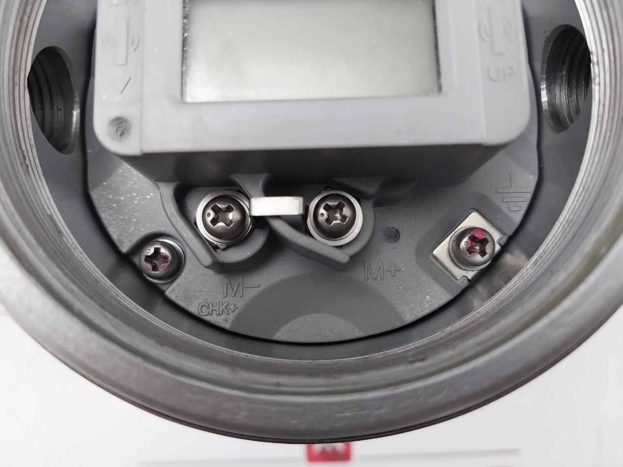 Azbil Advanced Differential Pressure Transmitter At9000 140 Kg/Cm2