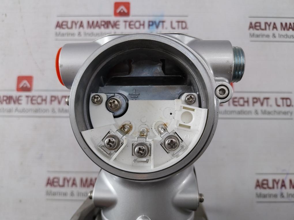 Azbil At9000 Differential Advanced Pressure Transmitter 3.5 Mpa 0 To 6 Bar 0.5Mh