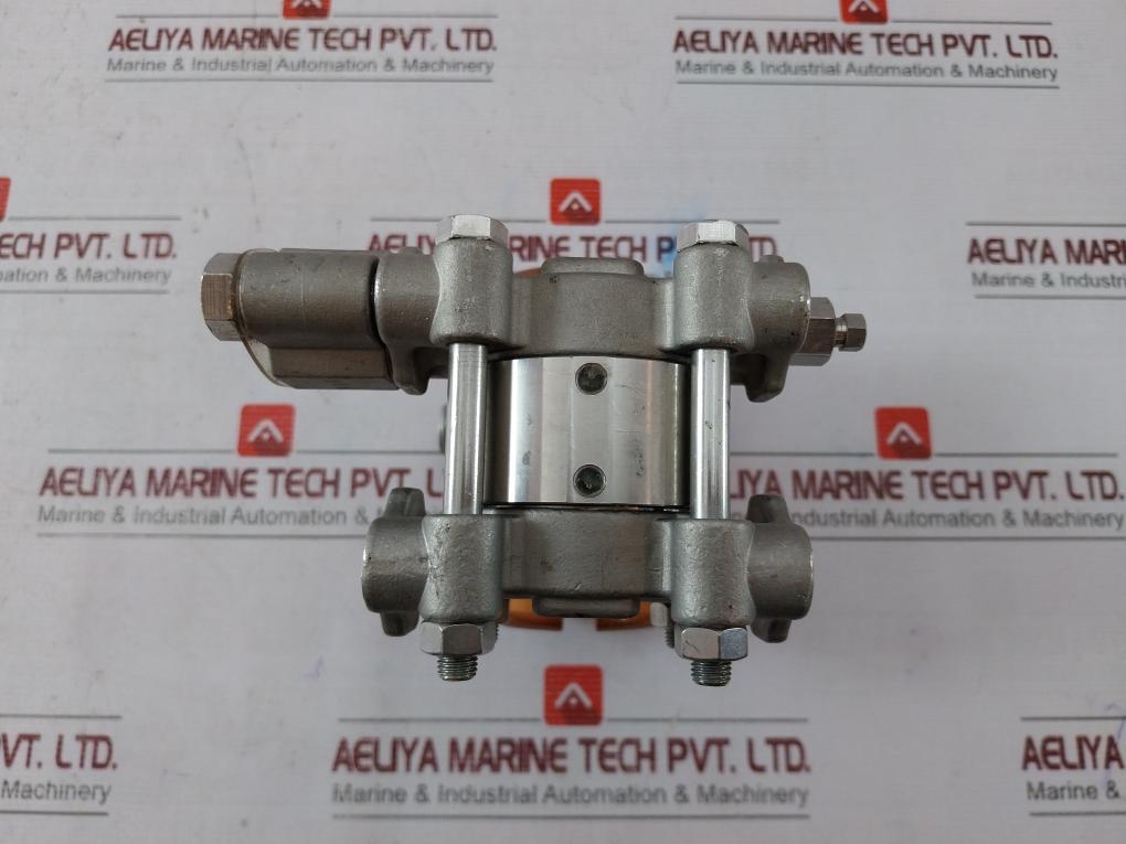 Azbil At9000 Differential Advanced Pressure Transmitter R1T1W1 0 To 20 Kg/Cm2