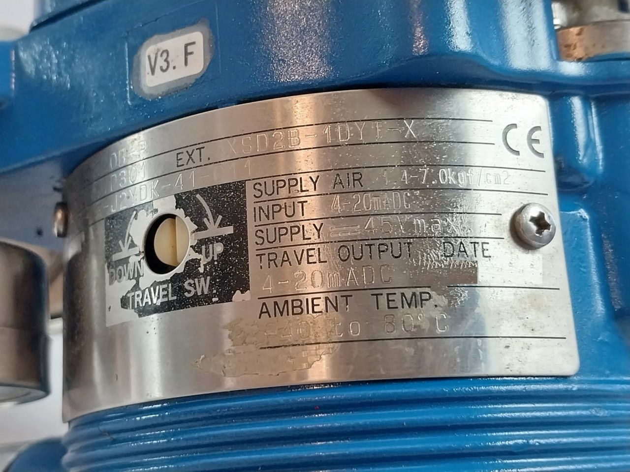 Azbil Avp301 Smart Valve Positioner With Air Regulator Kz03-2A 1.4-7.0 Kgf/Cm2